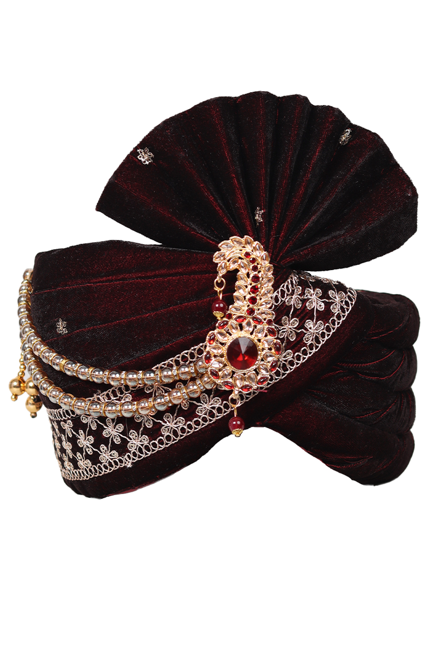 Golden Textured Maroon Turban With Golden Bead Chain And Golden Front Locket