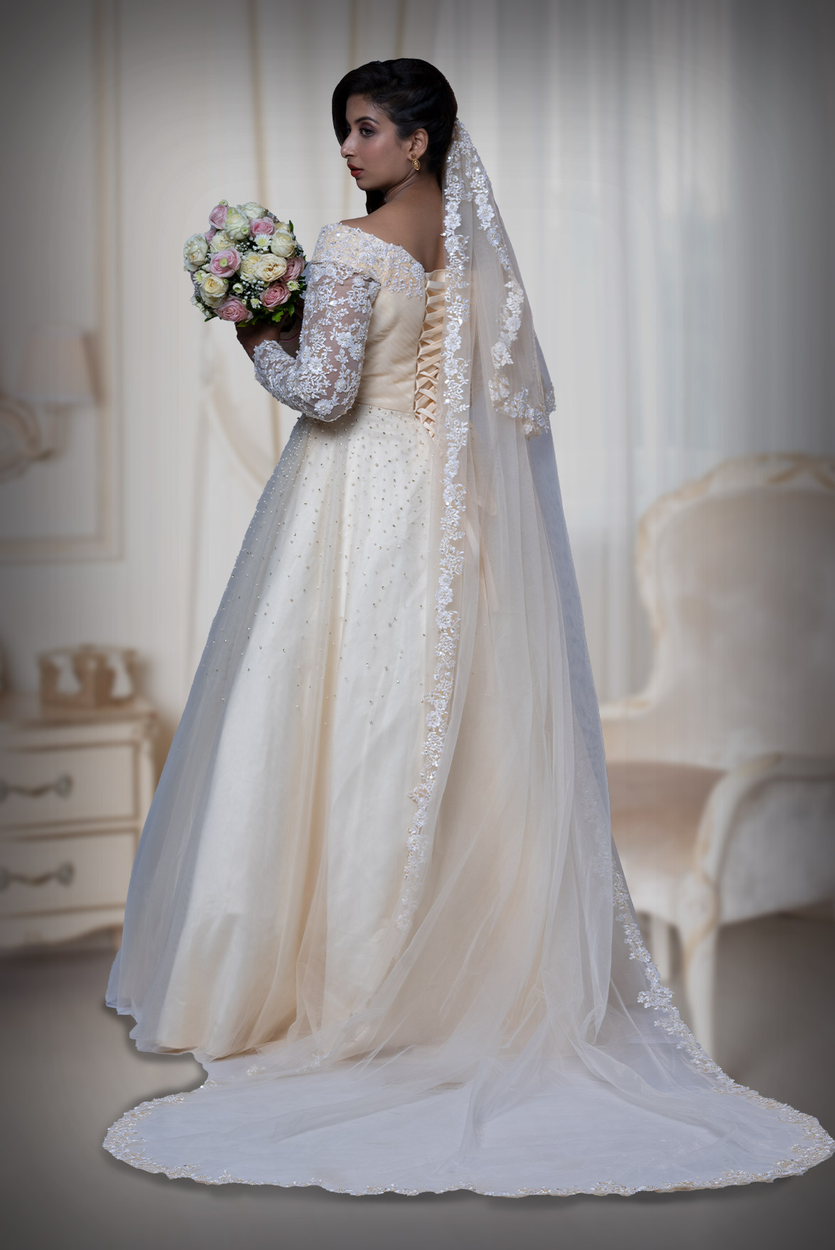 Champagne priental lace work net veil