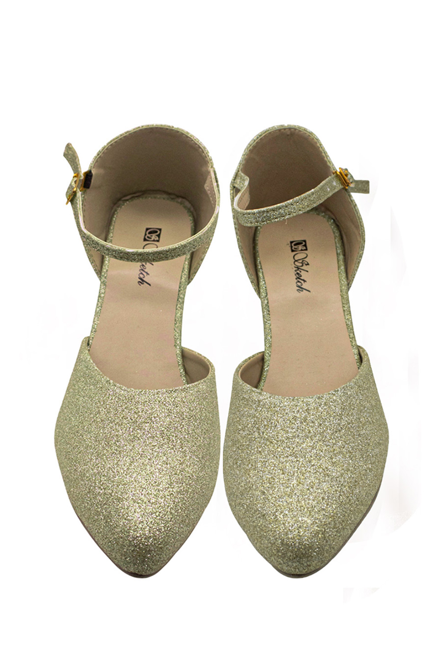 Women shimmer block heels